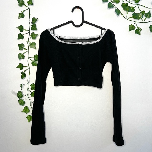 CHUU Lace Black Cropped Long-Sleeve Cardigan - Picture 2 of 4